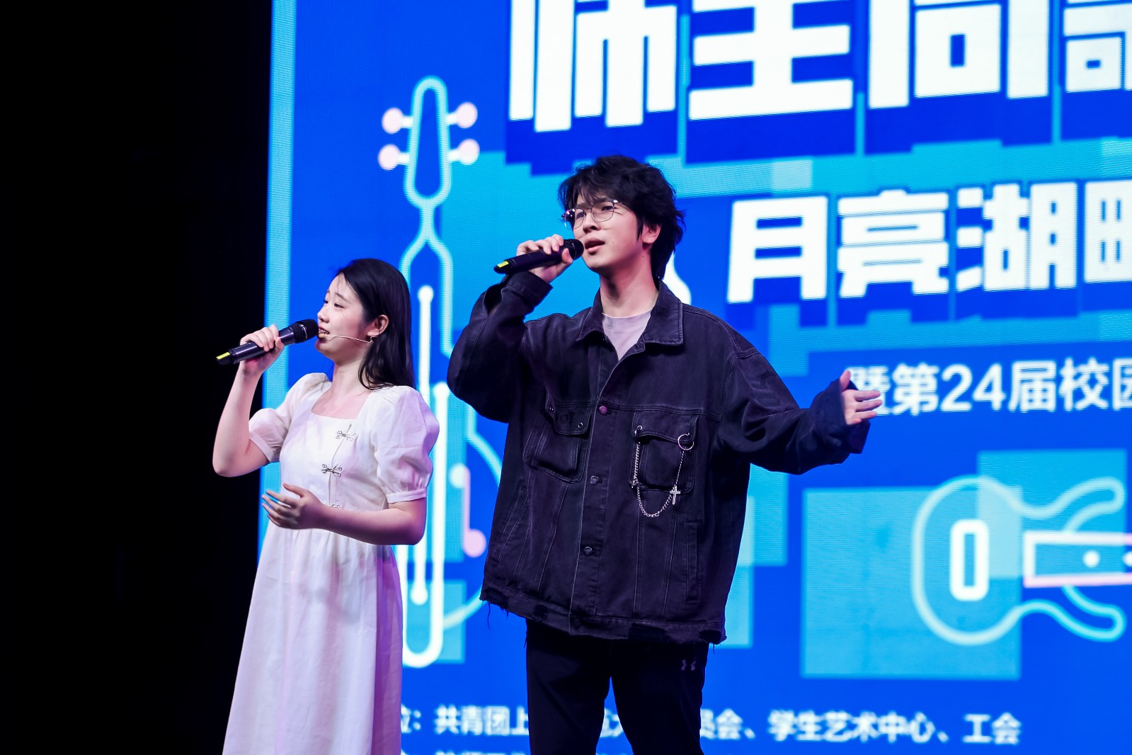 5罗密欧与朱丽叶 阳台.jpg 5罗密欧与朱丽叶 阳台.jpg